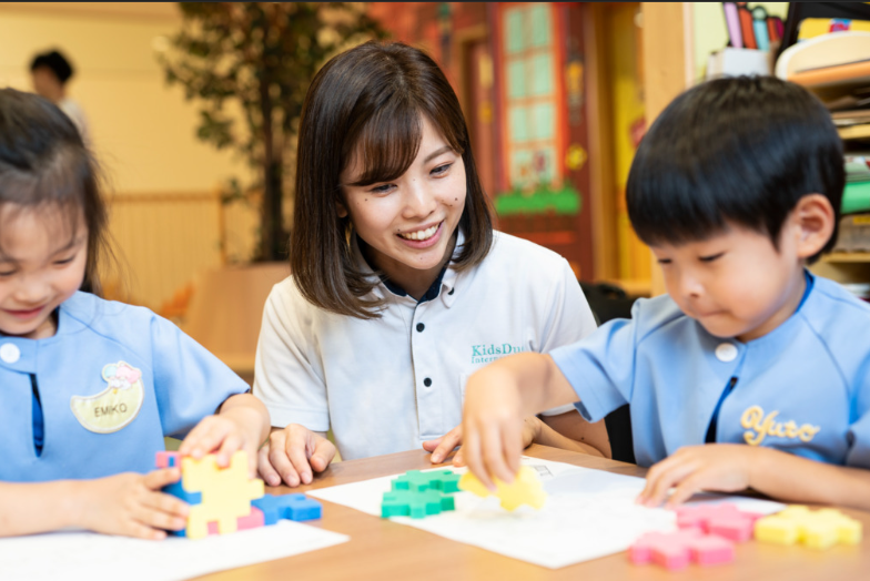 【よくいただくご質問】<Kids Duo International > 保育資格を活かして働きたい！グローバルな環境に英語は必須？